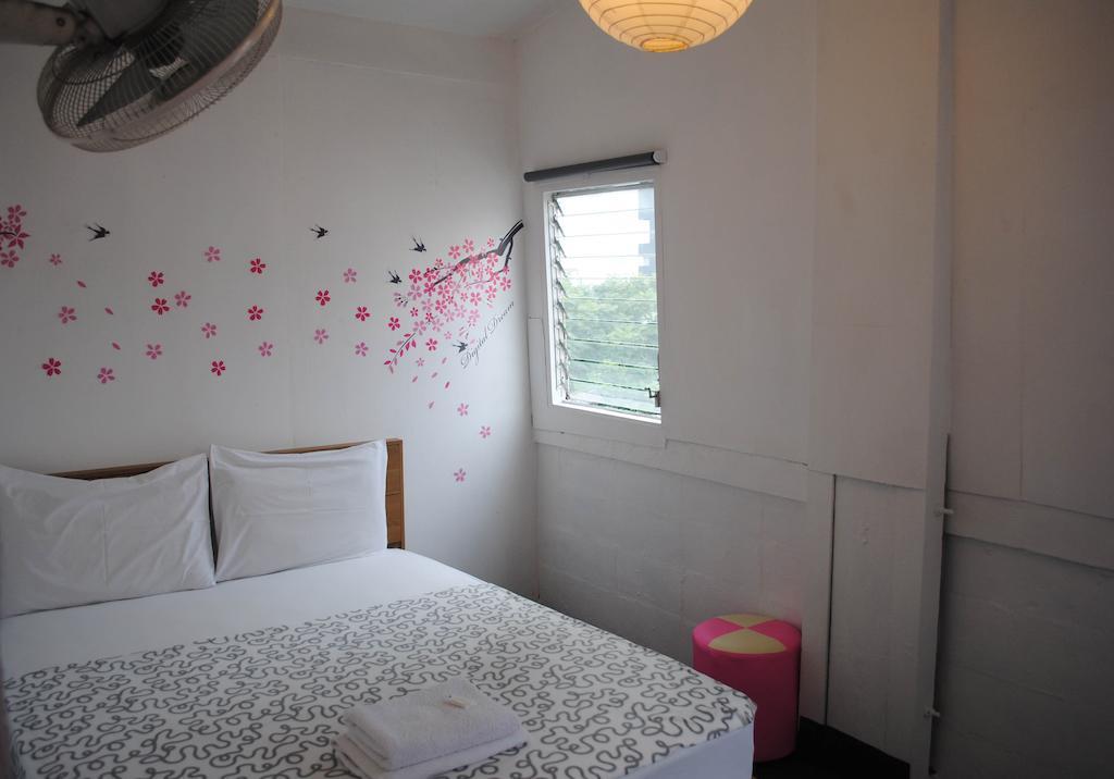 Pink Guest House Bangkok Bagian luar foto